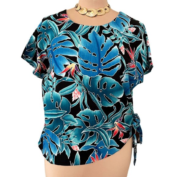 Hilo Hattie Blue Black 100% Cotton Scoop Neck Short Sleeve Blouse with Tie Waist - Picture 1 of 6